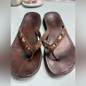 Roxy sandals in 7.5